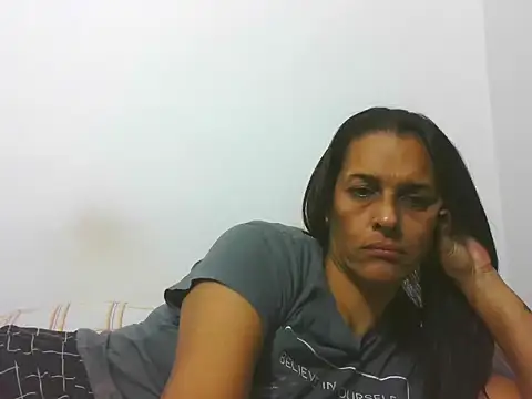 latinbrunettet online show from 11/26/25, 01:33