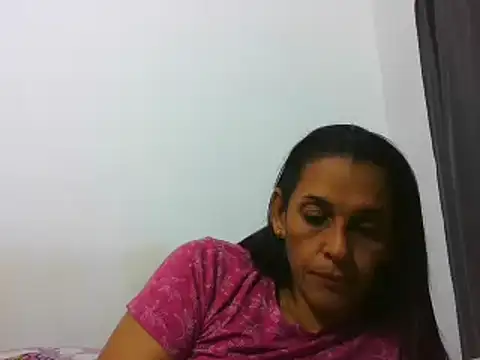 latinbrunettet online show from 03/03/25, 12:39