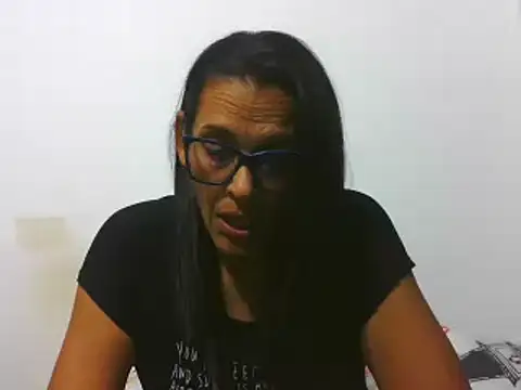 latinbrunettet online show from 02/15/25, 09:28