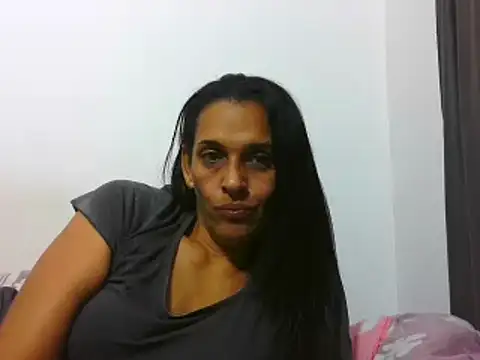 latinbrunettet online show from 03/05/25, 02:01