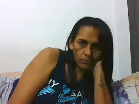 latinbrunettet online show from 02/18/25, 08:58