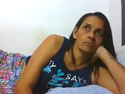 latinbrunettet online show from 02/06/25, 01:21