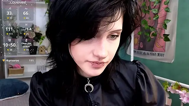 dark vamp  online show from 10/16/25, 05:10