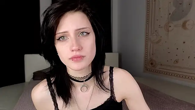 dark vamp  online show from 10/18/25, 11:23