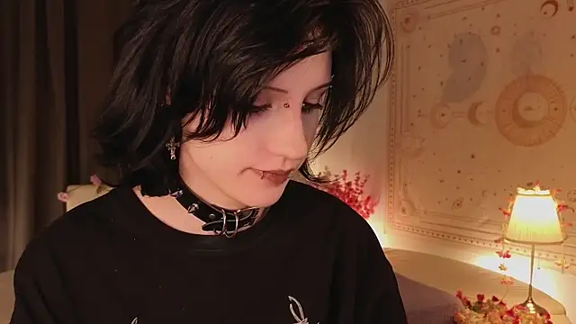 dark vamp  online show from 02/23/25, 06:17