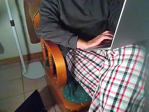 Snapshot of Ginessy chatting on 02/23/26, 08:37 Ginessy online show from 02/23/26, 08:37