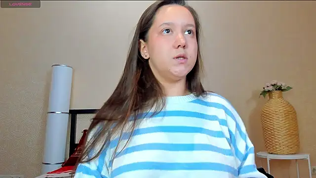 Mira Karter online show from 10/20/25, 11:44