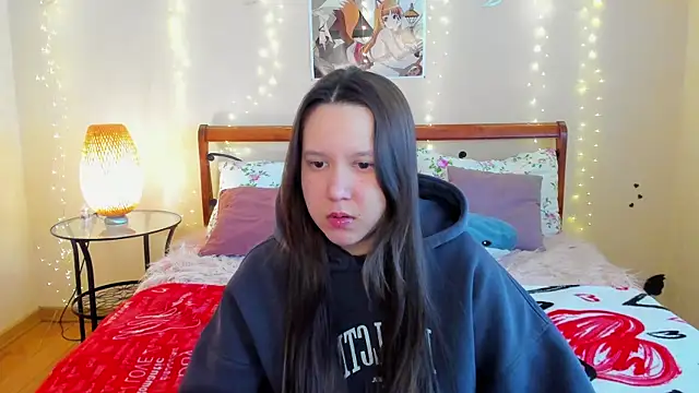 Mira Karter online show from 05/13/26, 03:02