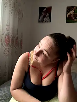 Joannakiss online show from 11/13/25, 02:43