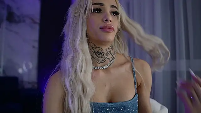 Snapshot of blondie_muller chatting on 03/05/26, 09:00 blondie muller online show from 03/05/26, 09:00