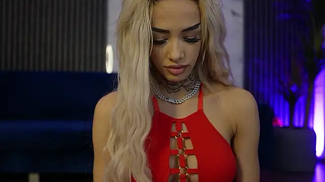 Snapshot of blondie_muller chatting on 03/24/26, 08:42 blondie muller online show from 03/24/26, 08:42