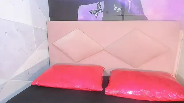 Lucy White   online show from 03/02/25, 08:35