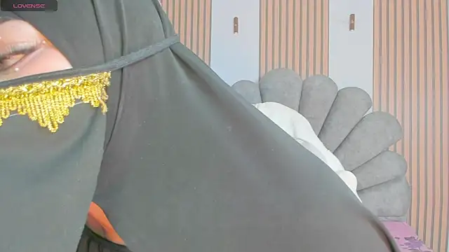 Snapshot of Amaltea chatting on 03/04/26, 12:46 Amaltea online show from 03/04/26, 12:46