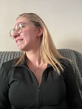 Kitty Katrine online show from 03/24/26, 01:44