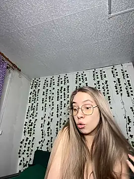 Kitty Katrine online show from 02/25/25, 06:33