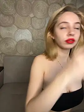 Kitty Katrine online show from 11/04/25, 02:21