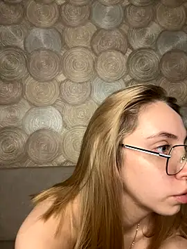 Kitty Katrine online show from 12/13/25, 08:04