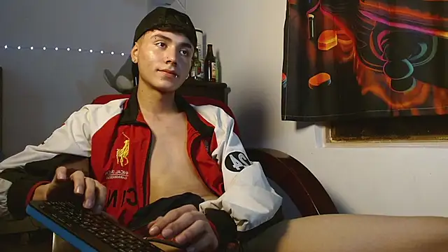 Snapshot of Im_juanda chatting on 12/13/24, 08:37 Im juanda online show from 12/13/24, 08:37