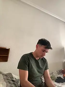 diego7990  online show from 04/20/26, 04:52