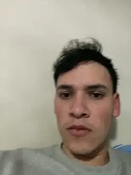 diego7990  online show from 02/17/26, 10:18