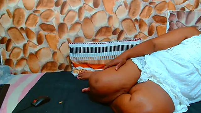 AfricanBigAssxx98 online show from 12/14/25, 08:31