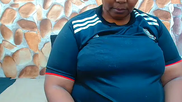 AfricanBigAssxx98 online show from 11/01/25, 10:53