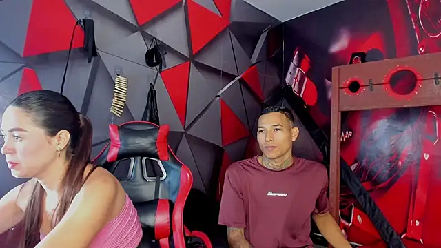 Hana and Zeta online show from 10/14/25, 12:28