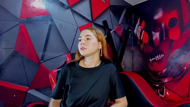 Hana and Zeta online show from 12/20/25, 12:41