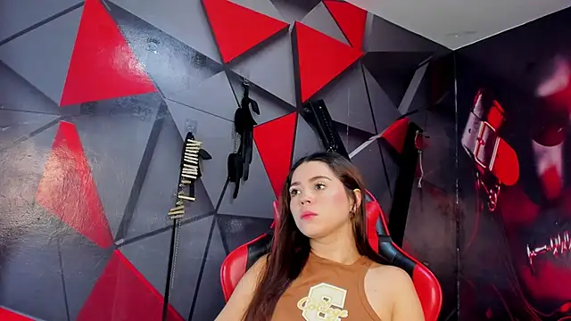 Hana and Zeta online show from 11/10/25, 12:10