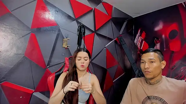 Hana and Zeta online show from 11/07/25, 12:21