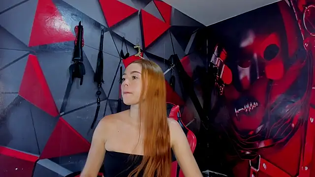 Hana and Zeta online show from 12/16/25, 12:20