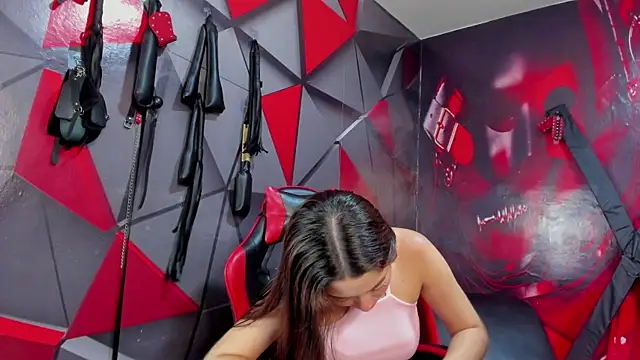 Hana and Zeta online show from 09/09/25, 12:14