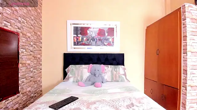 mariana mauricio hot online show from 02/19/26, 07:44