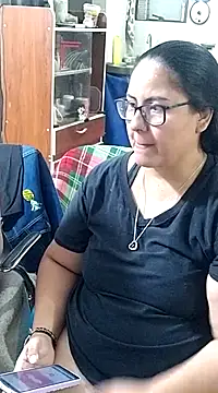 Snapshot of ZuriandAlex chatting on 02/28/25, 12:43 ZuriandAlex online show from 02/28/25, 12:43