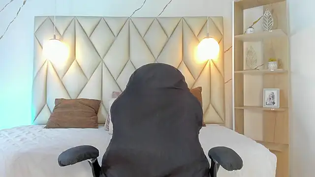 angelswets online show from 11/30/25, 12:06