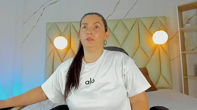 angelswets online show from 11/11/25, 02:45