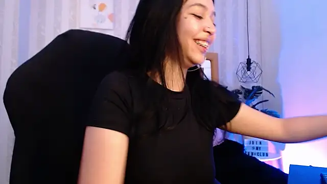 pettit courtny online show from 11/11/25, 09:20