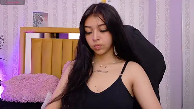 Snapshot of pettit_courtny chatting on 09/18/25, 09:07 pettit courtny online show from 09/18/25, 09:07