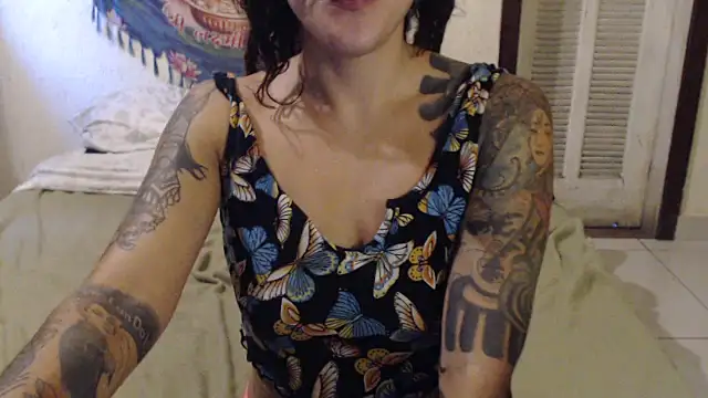 Snapshot of MissRebeka chatting on 04/05/26, 06:03 MissRebeka online show from 04/05/26, 06:03