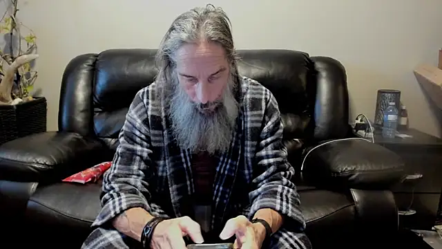 mindphu k online show from 12/20/25, 08:44