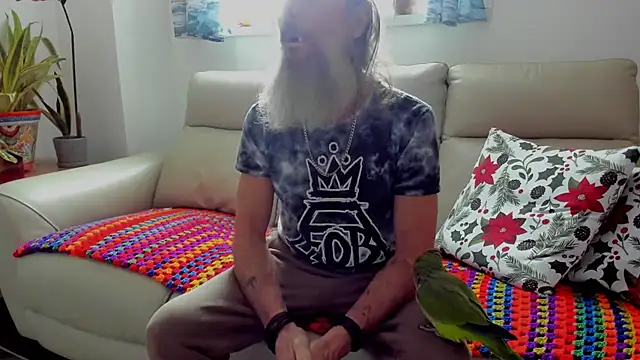 mindphu k online show from 12/17/25, 08:47