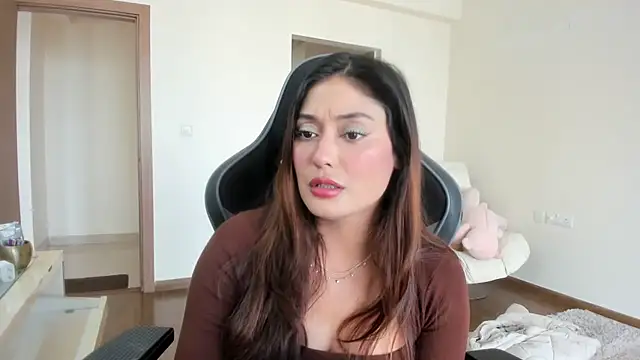Snapshot of GoddessAnna chatting on 02/16/25, 08:32 GoddessAnna online show from 02/16/25, 08:32