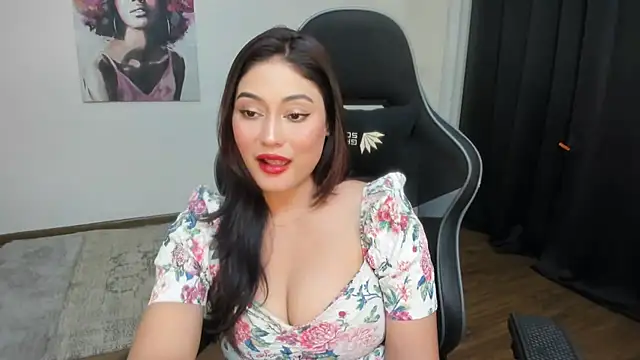 Snapshot of GoddessAnna chatting on 02/20/25, 06:03 GoddessAnna online show from 02/20/25, 06:03