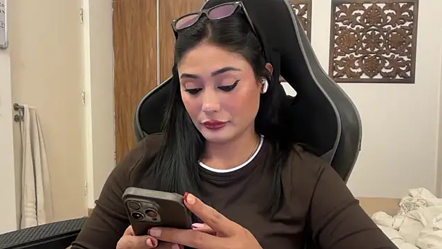 GoddessAnna online show from 12/20/25, 05:49