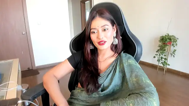 Snapshot of GoddessAnna chatting on 03/23/25, 08:04 GoddessAnna online show from 03/23/25, 08:04