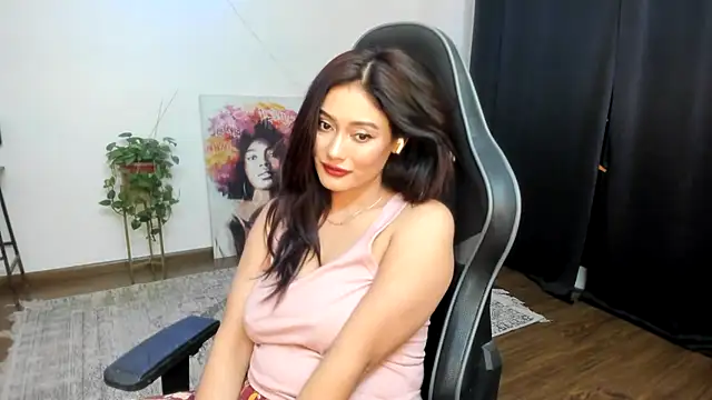 Snapshot of GoddessAnna chatting on 03/06/25, 07:54 GoddessAnna online show from 03/06/25, 07:54