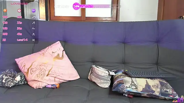 Snapshot of karla_999 chatting on 02/15/25, 02:15 karla 999 online show from 02/15/25, 02:15