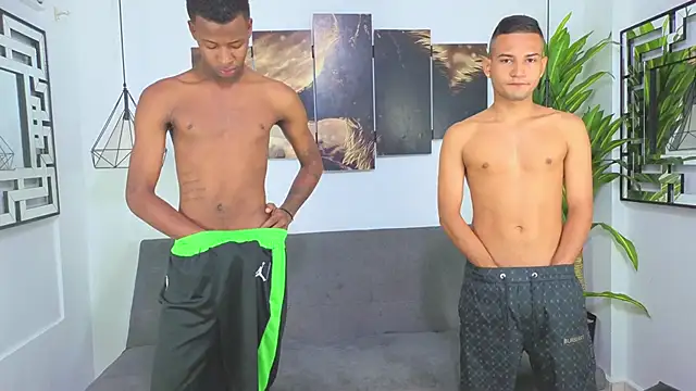 Snapshot of yez_hot_ggh chatting on 11/01/25, 06:57 yez hot ggh online show from 11/01/25, 06:57