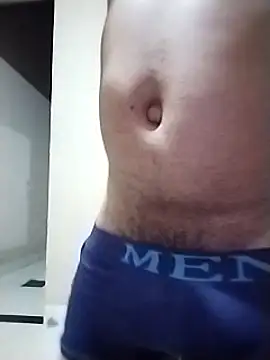 Snapshot of Ataujo_love chatting on 01/19/25, 12:28 Ataujo love online show from 01/19/25, 12:28