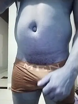 Snapshot of Ataujo_love chatting on 01/21/25, 02:11 Ataujo love online show from 01/21/25, 02:11